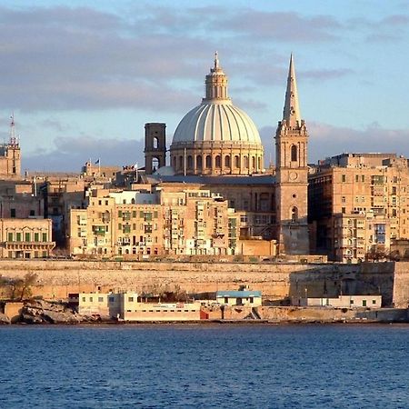 Modern Family Holiday Retreat In Gzira สลีมา ภายนอก รูปภาพ