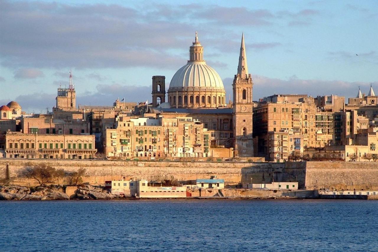 Modern Family Holiday Retreat In Gzira สลีมา ภายนอก รูปภาพ