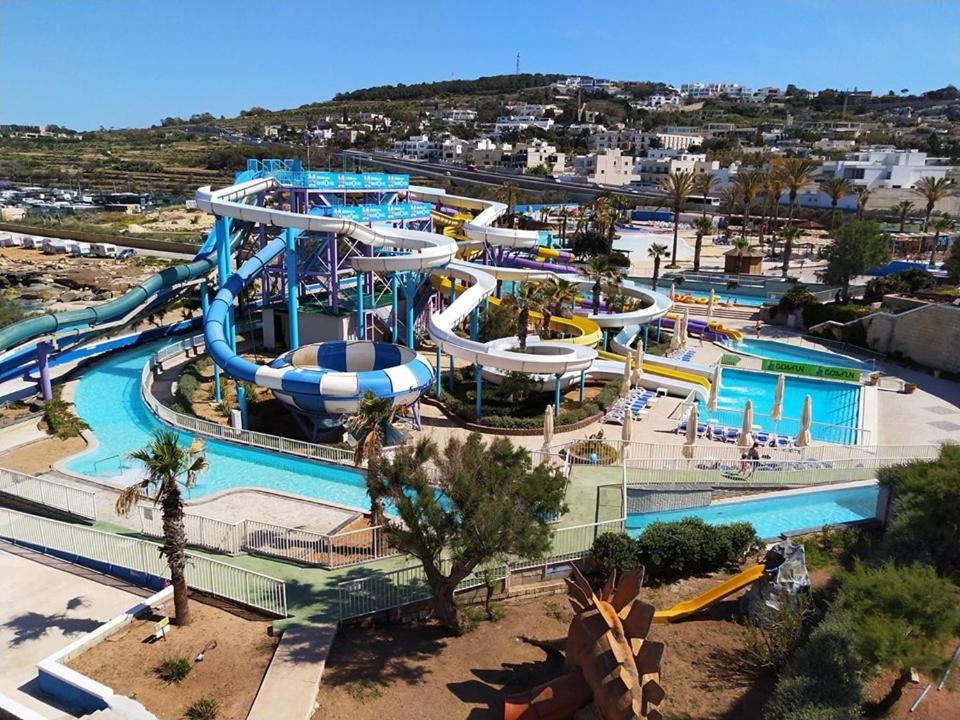 Modern Family Holiday Retreat In Gzira สลีมา ภายนอก รูปภาพ