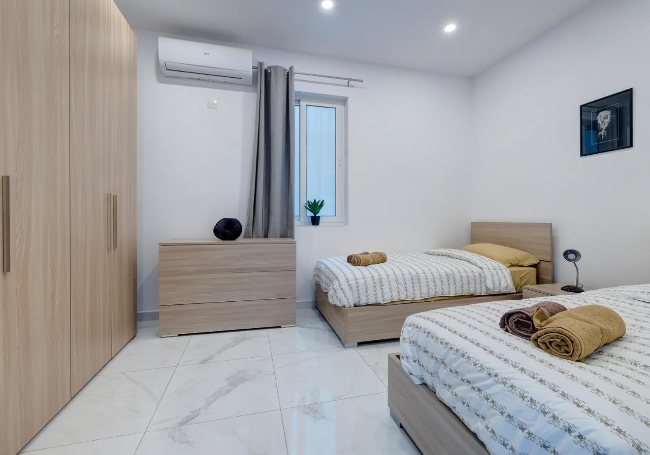 Modern Family Holiday Retreat In Gzira สลีมา ภายนอก รูปภาพ