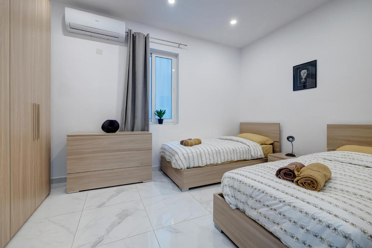 Modern Family Holiday Retreat In Gzira สลีมา ภายนอก รูปภาพ